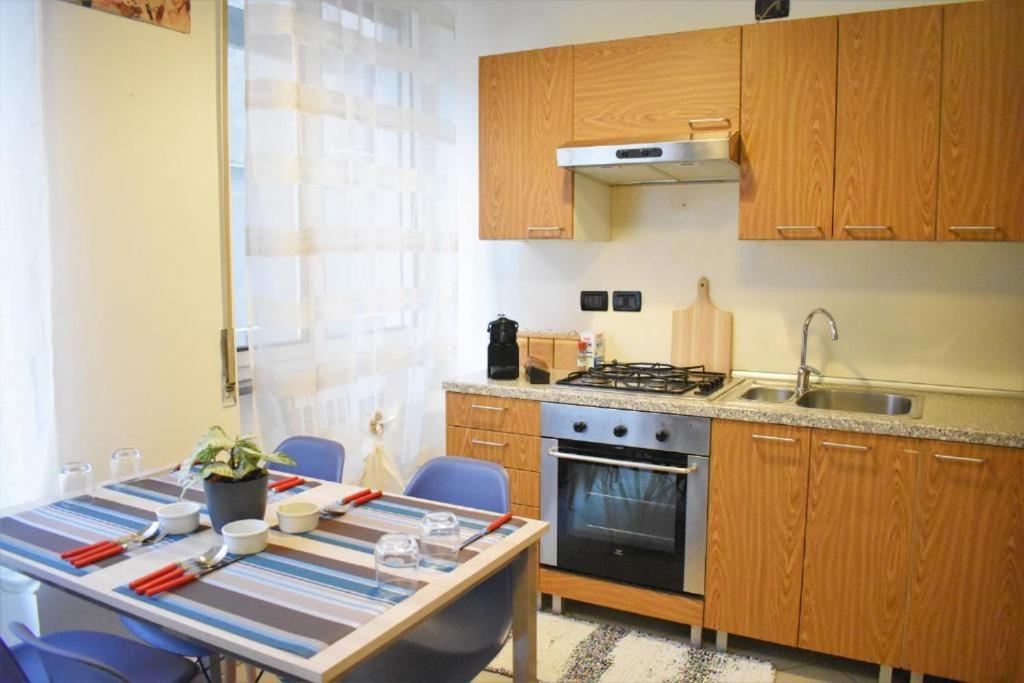 Guest House Manzoni كومو المظهر الخارجي الصورة